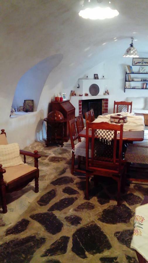 Charouda Stone Tower Apartment Pírgos Dhiroú Екстериор снимка