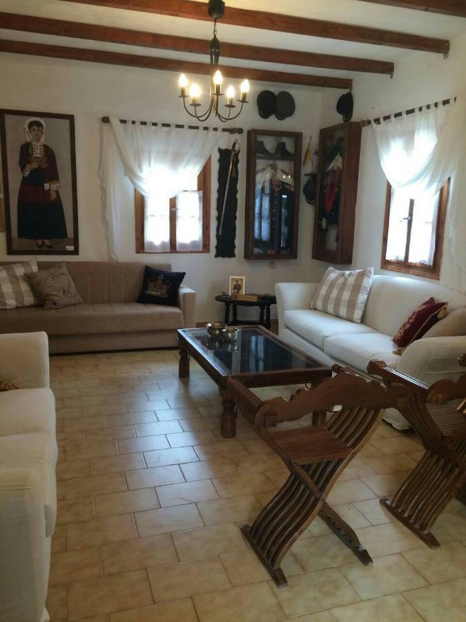 Charouda Stone Tower Apartment Pírgos Dhiroú Екстериор снимка