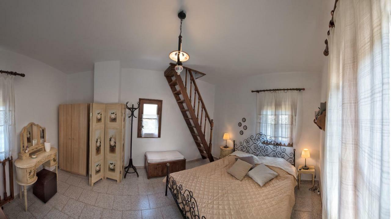 Charouda Stone Tower Apartment Pírgos Dhiroú Екстериор снимка
