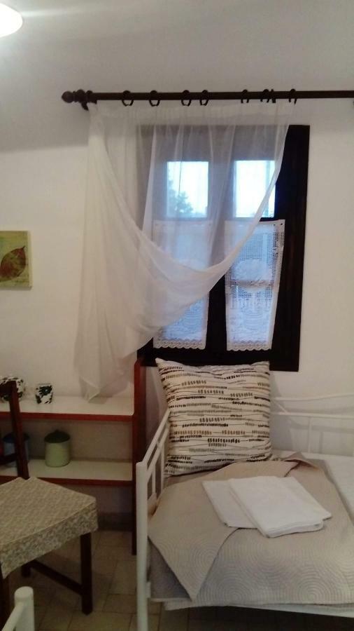 Charouda Stone Tower Apartment Pírgos Dhiroú Екстериор снимка